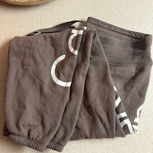 CALVIN KLIEN SWEATS
